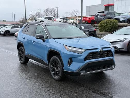 2025 Toyota RAV4 Hybrid SE