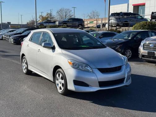 2009 Toyota Matrix Base
