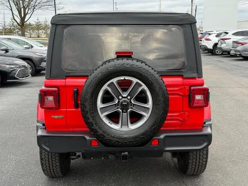 2021 Jeep Wrangler Unlimited Sahara