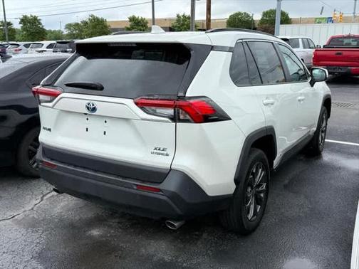 2022 Toyota RAV4 Hybrid XLE Premium