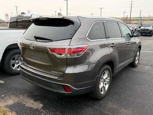 2016 Toyota Highlander Limited Platinum