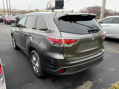 2016 Toyota Highlander Limited Platinum