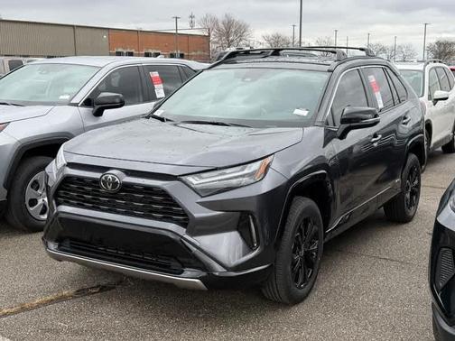 2025 Toyota RAV4 Hybrid SE