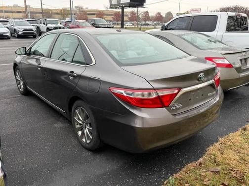 2017 Toyota Camry Hybrid XLE