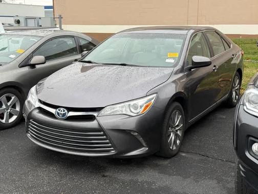 2017 Toyota Camry Hybrid XLE