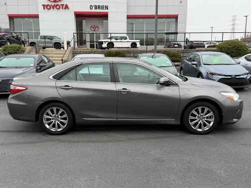 2017 Toyota Camry Hybrid XLE