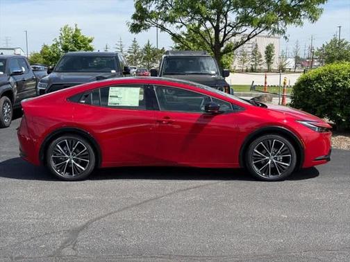 2025 Toyota Prius XLE