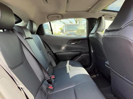 2025 Toyota Prius XLE