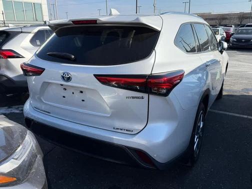 2023 Toyota Highlander Hybrid Limited