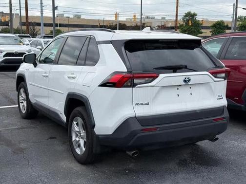 2021 Toyota RAV4 Hybrid XLE