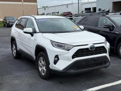 2021 Toyota RAV4 Hybrid XLE