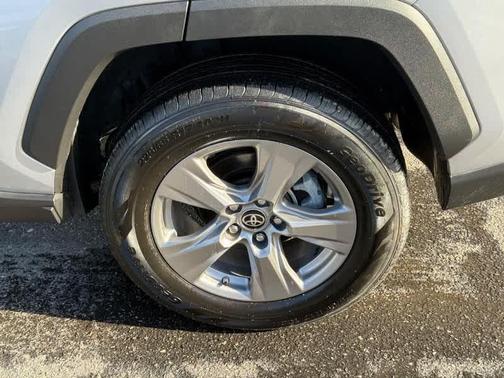 2023 Toyota RAV4 Hybrid LE