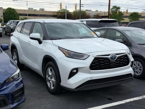 2023 Toyota Highlander Hybrid LE