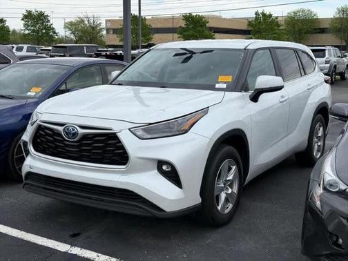 2023 Toyota Highlander Hybrid LE