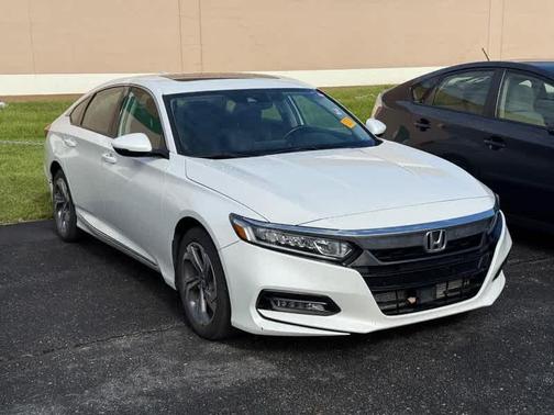 Platinum White Pearl 2020 Honda Accord EX-L