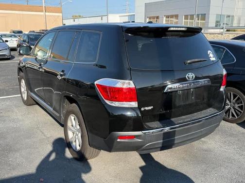 2012 Toyota Highlander SE