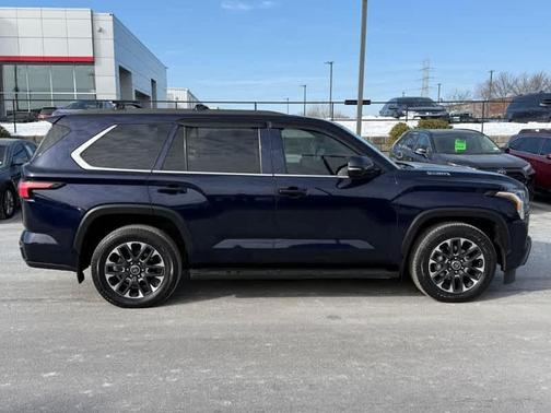 2024 Toyota Sequoia SR5
