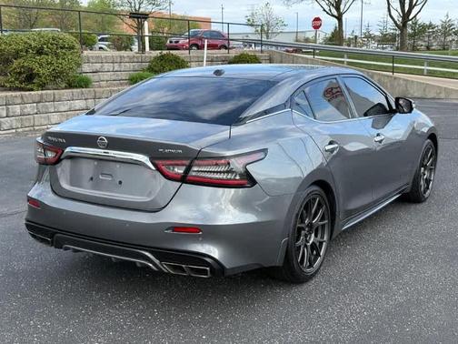 Gun Metallic 2021 Nissan Maxima 3.5 Platinum