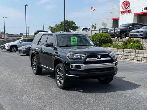 Midnight Black Metallic 2019 Toyota 4Runner Limited