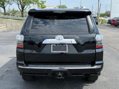 Midnight Black Metallic 2019 Toyota 4Runner Limited