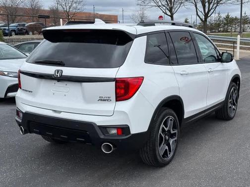 2023 Honda Passport Elite
