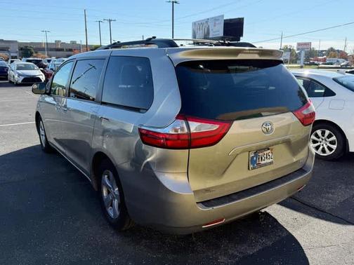 2015 Toyota Sienna LE