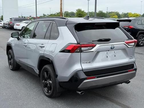2020 Toyota RAV4 Hybrid SE