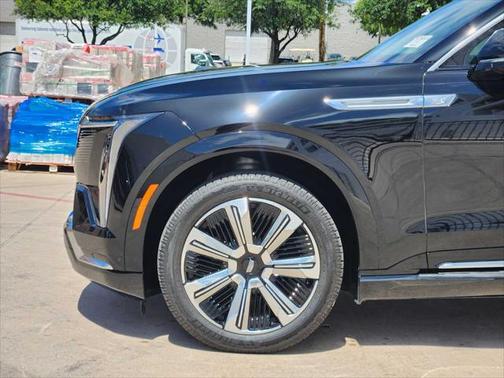2025 Cadillac Escalade IQ Luxury 2