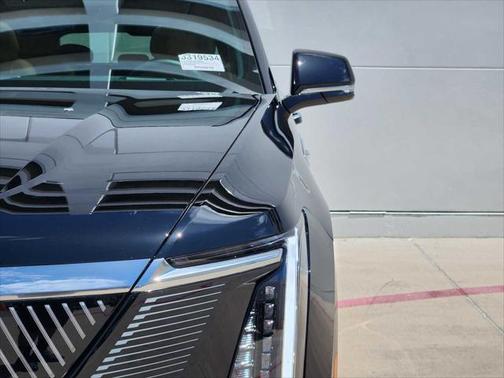 2025 Cadillac Escalade IQ Luxury 2