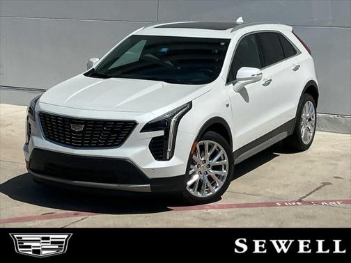2022 Cadillac XT4 Premium Luxury
