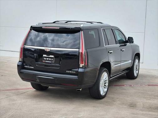 2017 Cadillac Escalade Platinum