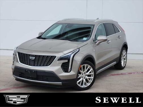 2022 Cadillac XT4 Premium Luxury