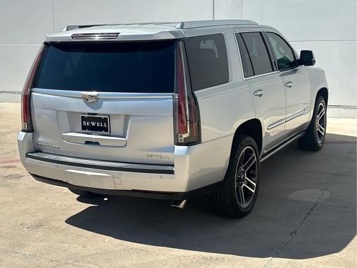 2018 Cadillac Escalade Premium Luxury