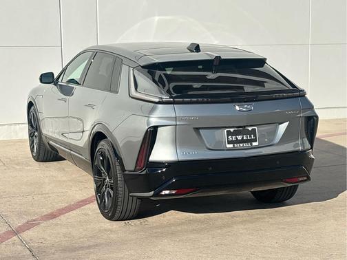 2024 Cadillac LYRIQ Sport