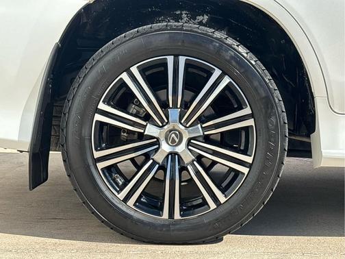 2021 Lexus LX 570 Three-Row