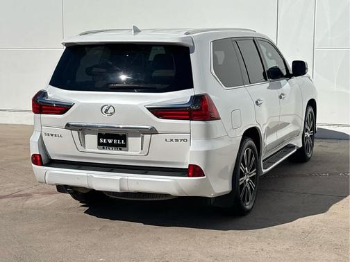 2021 Lexus LX 570 Three-Row