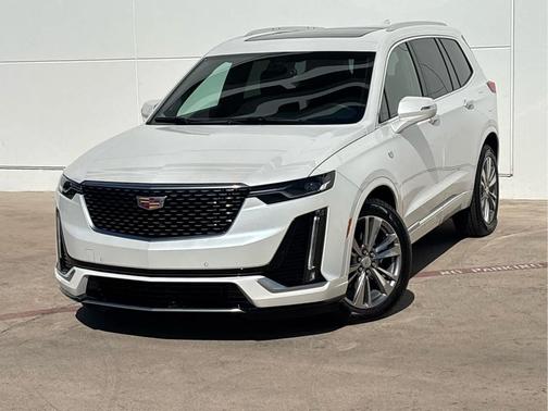 2025 Cadillac XT6 Premium Luxury FWD