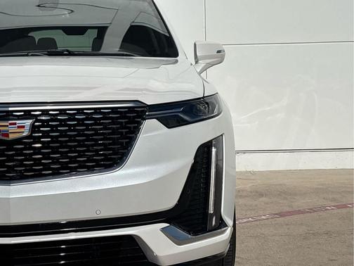 2025 Cadillac XT6 Premium Luxury FWD