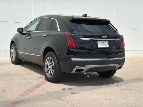 Stellar Black Metallic 2023 Cadillac XT5 Premium Luxury