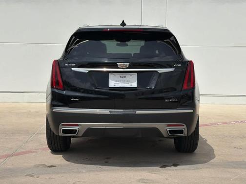 Stellar Black Metallic 2023 Cadillac XT5 Premium Luxury