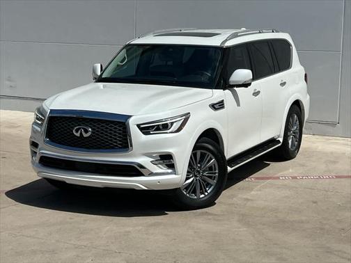 2022 INFINITI QX80 Luxe