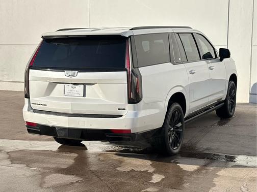 2023 Cadillac Escalade ESV Sport Platinum