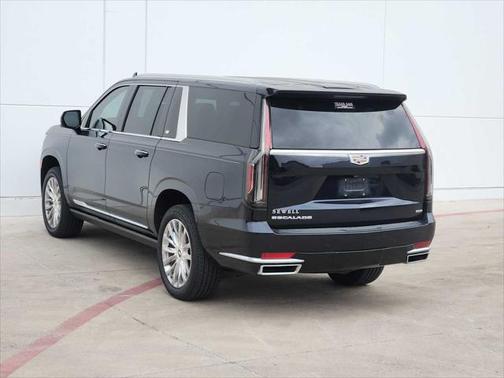 2022 Cadillac Escalade ESV Premium Luxury