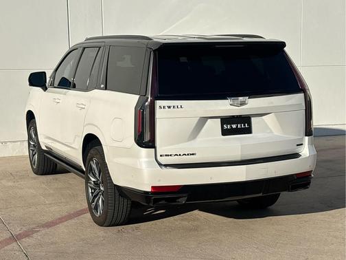 2022 Cadillac Escalade Sport Platinum