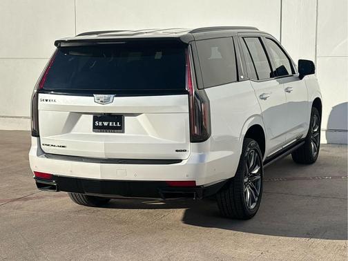 2022 Cadillac Escalade Sport Platinum