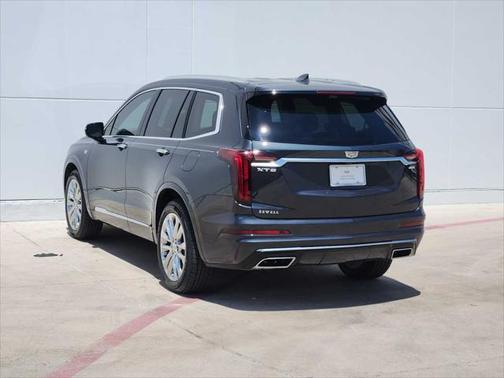 2022 Cadillac XT6 Premium Luxury FWD