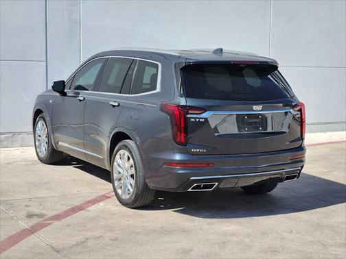 2022 Cadillac XT6 Premium Luxury FWD