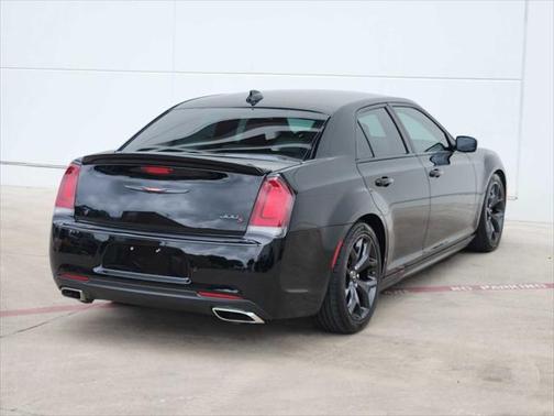 2021 Chrysler 300 S