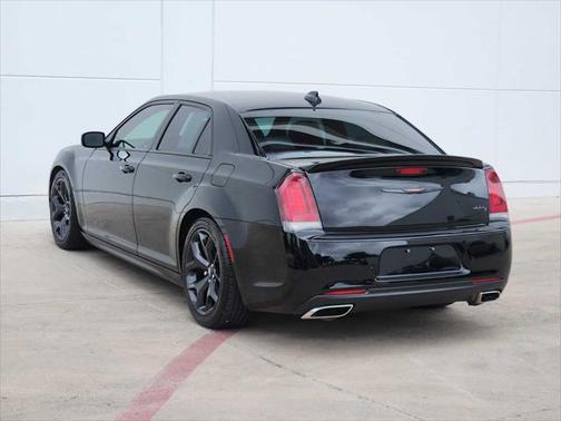 2021 Chrysler 300 S