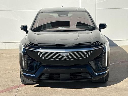 2025 Cadillac OPTIQ Luxury 2 AWD